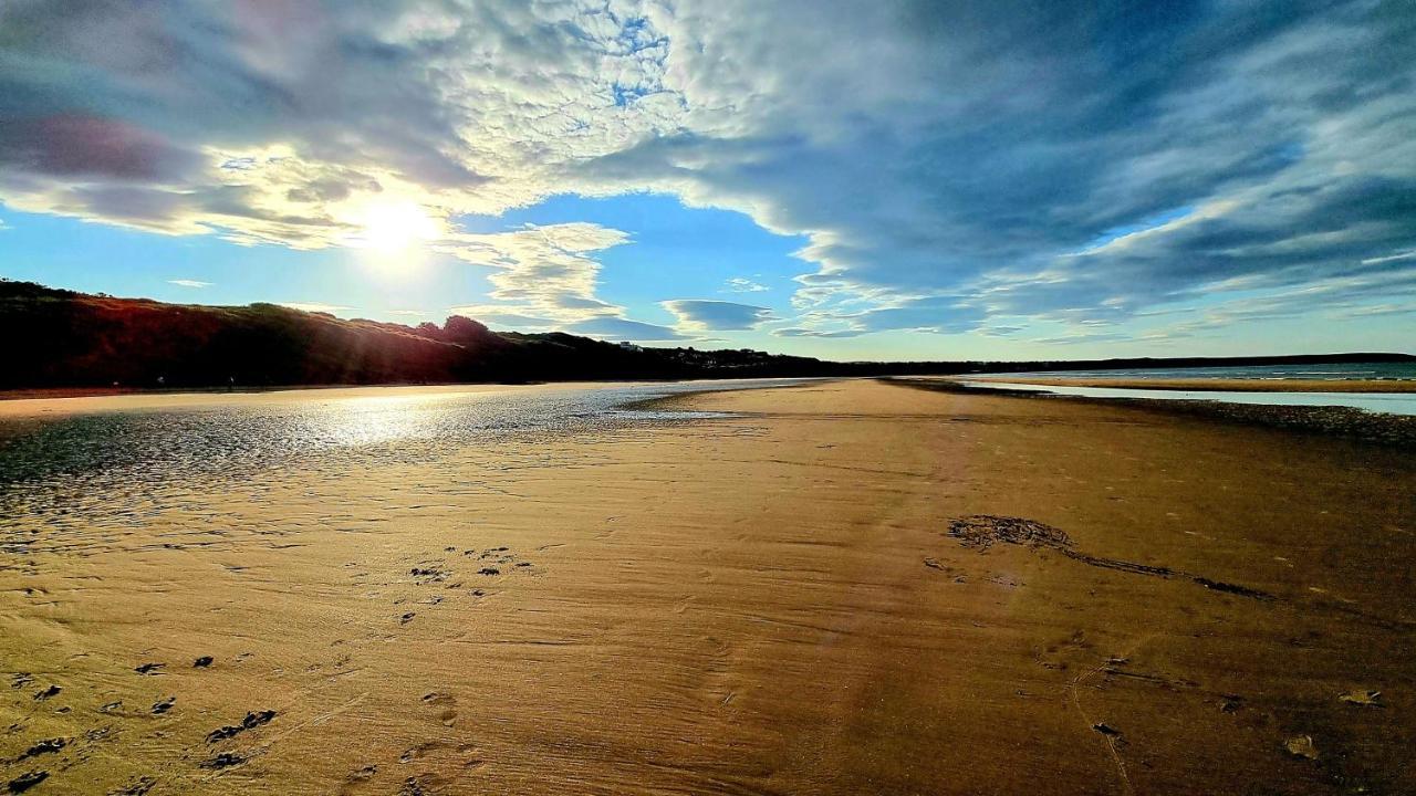 Azure Beach House Filey Esterno foto