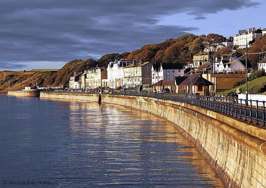 Azure Beach House Filey Esterno foto