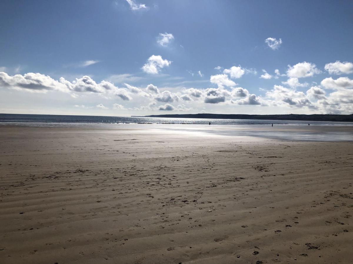 Azure Beach House Filey Esterno foto